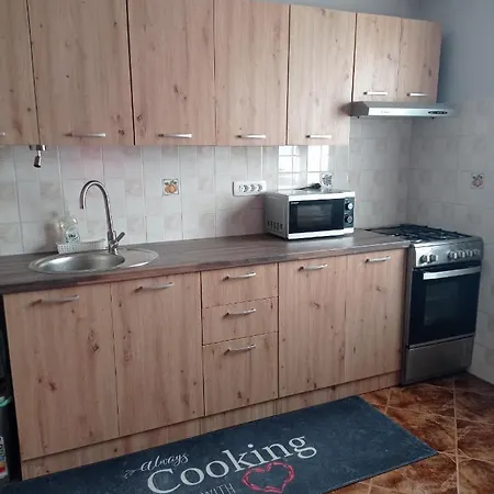 Alina Apartment
