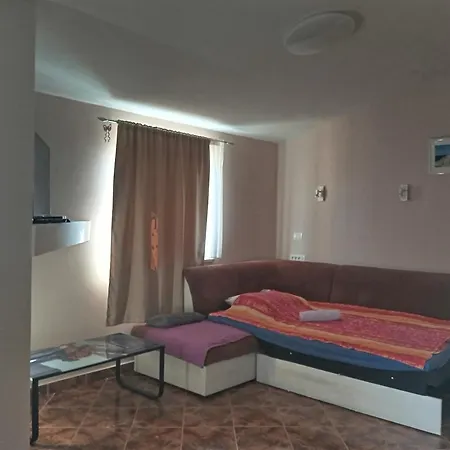 Alina Apartman